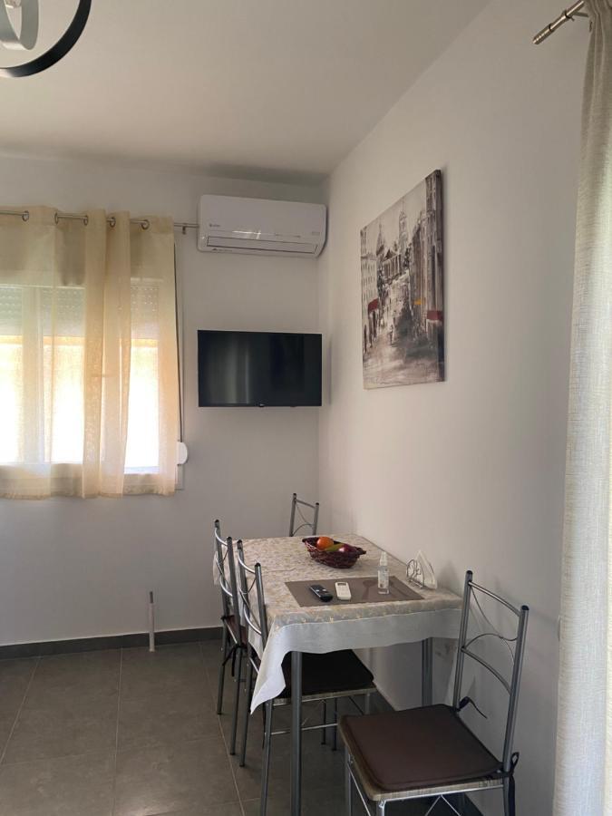 Seaside Apartments 케라모티 외부 사진